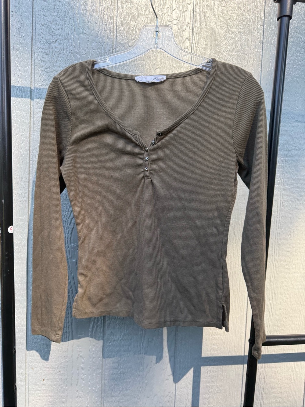 Long-Sleeve Ribbed Top - Olive size Medium